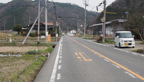 寺山口バス停から