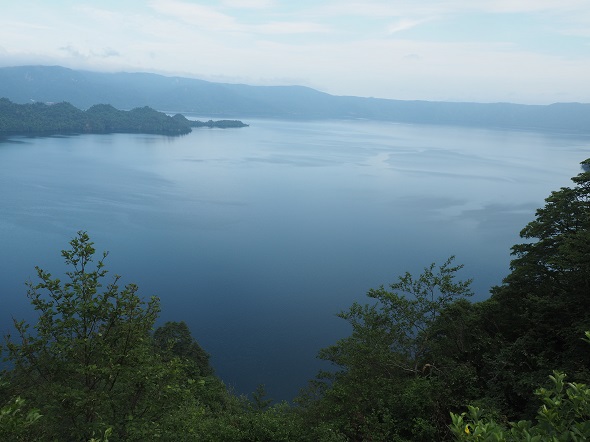普通の日の十和田湖
