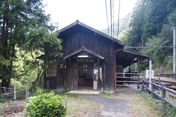 駅建物