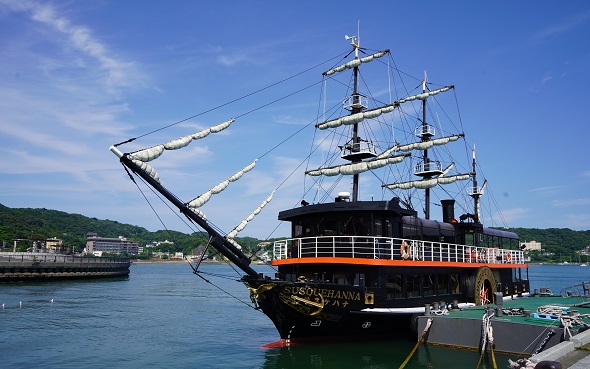 ����������V���D